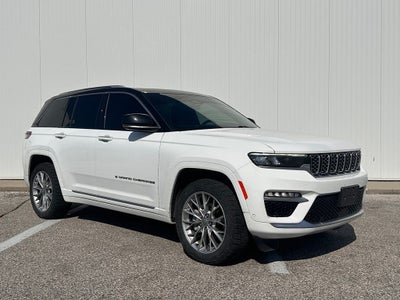 2022 Jeep Grand Cherokee Summit