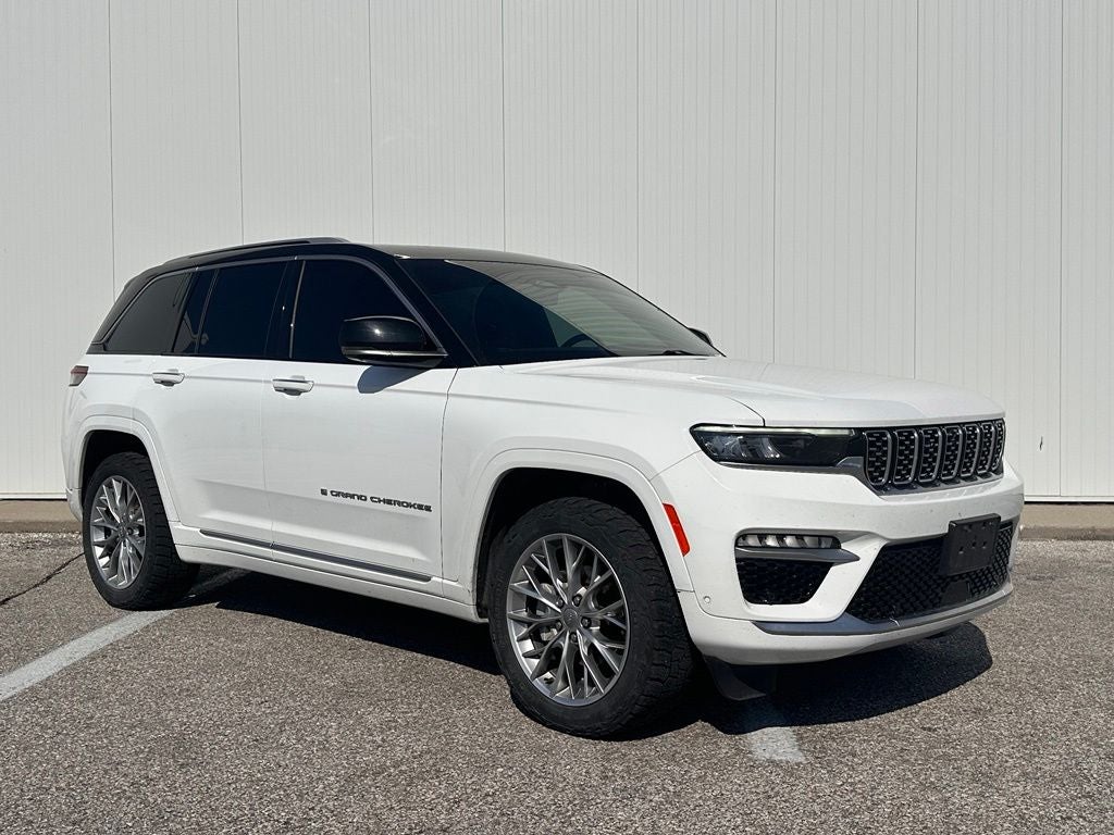2022 Jeep Grand Cherokee Summit