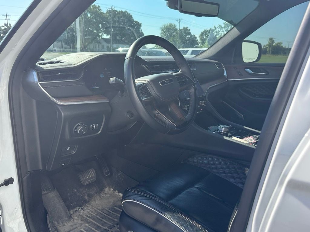 2022 Jeep Grand Cherokee Summit