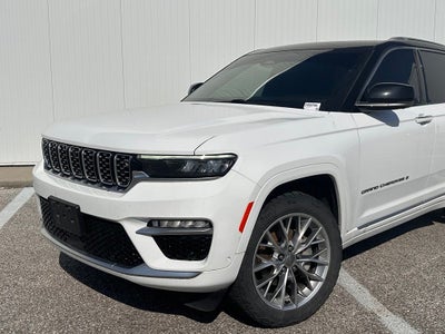 2022 Jeep Grand Cherokee Summit