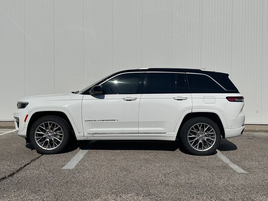 2022 Jeep Grand Cherokee Summit