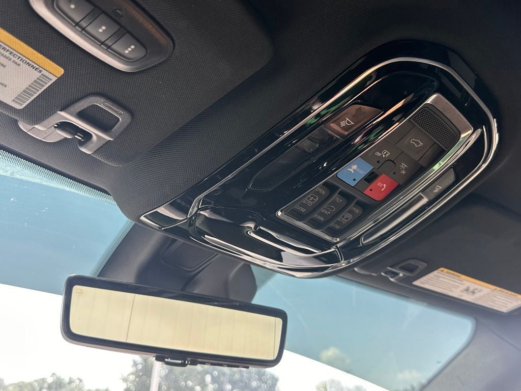 2022 Jeep Grand Cherokee Summit