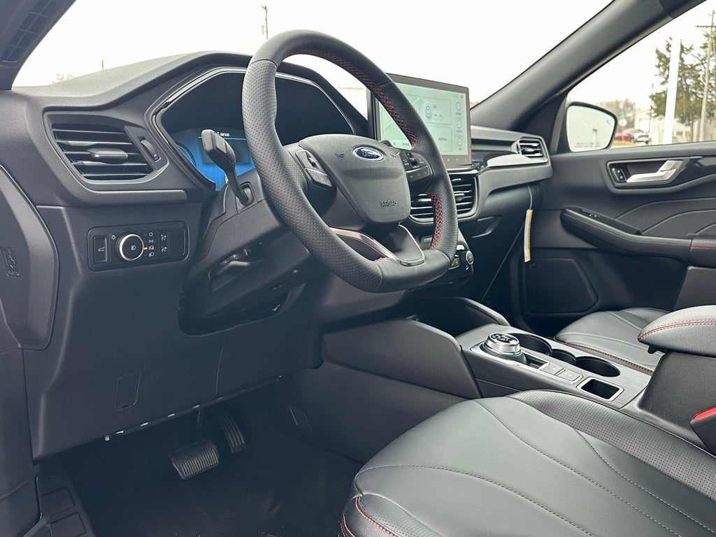 2026 Ford Escape ST-Line Elite