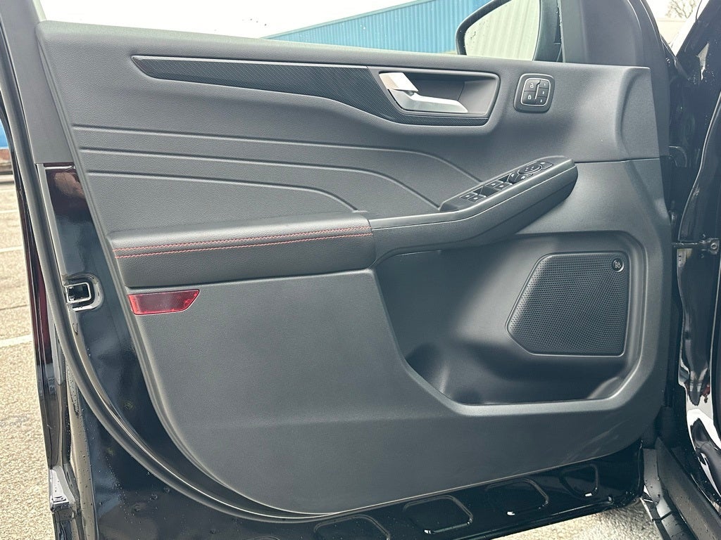 2026 Ford Escape ST-Line Elite