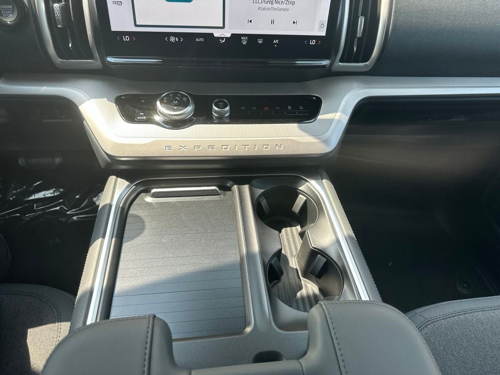 2027 Ford Expedition Max Active