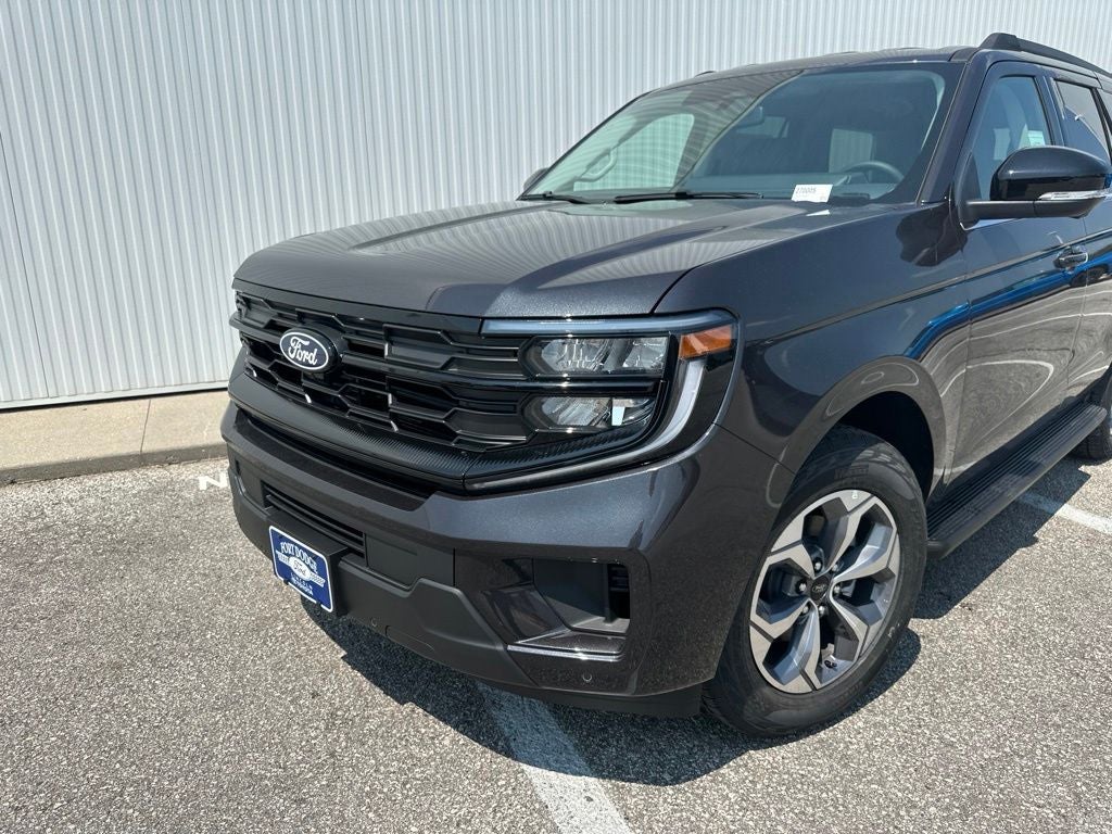2027 Ford Expedition Active