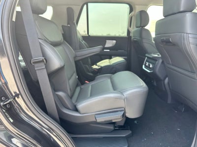 2027 Ford Expedition Active