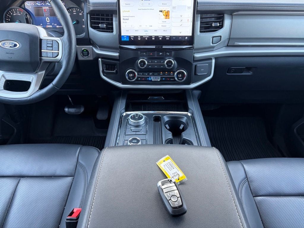 2023 Ford Expedition XLT
