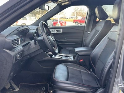 2023 Ford Explorer ST-Line