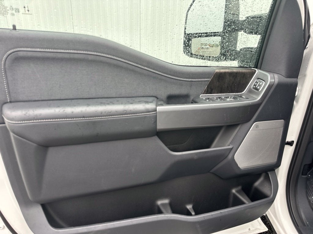 2027 Ford F-250SD Lariat