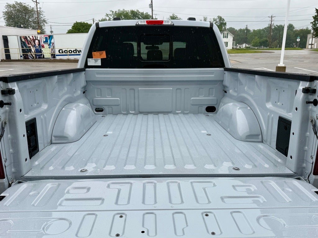 2025 Ford F-150 Lariat Hybrid