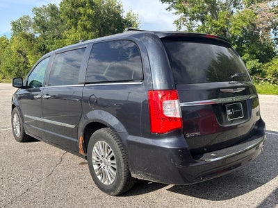 2013 Chrysler Town & Country Touring-L