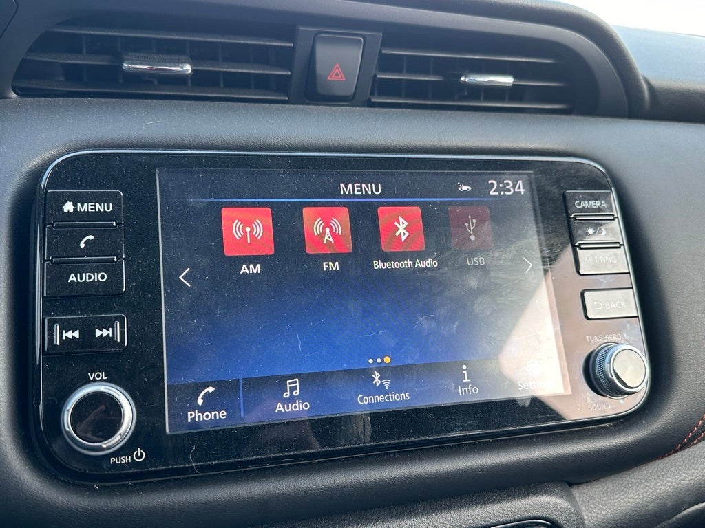 2021 Nissan Kicks SR