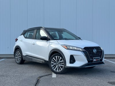 2021 Nissan Kicks SR