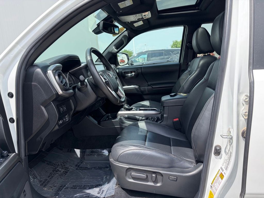 2022 Toyota Tacoma Limited V6