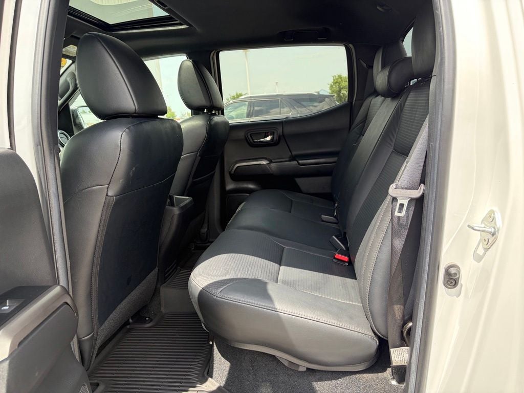 2022 Toyota Tacoma Limited V6