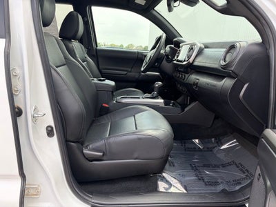2022 Toyota Tacoma Limited V6