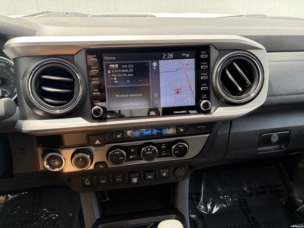 2022 Toyota Tacoma Limited V6