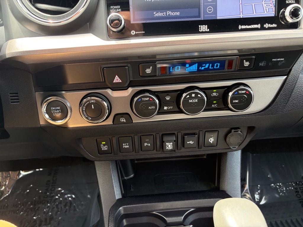 2022 Toyota Tacoma Limited V6