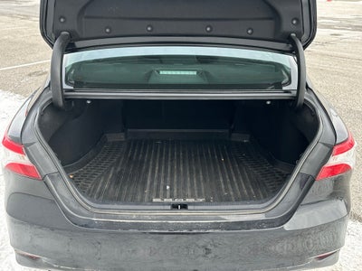 2019 Toyota Camry Hybrid LE