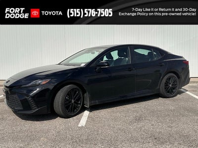 2025 Toyota Camry SE Hybrid