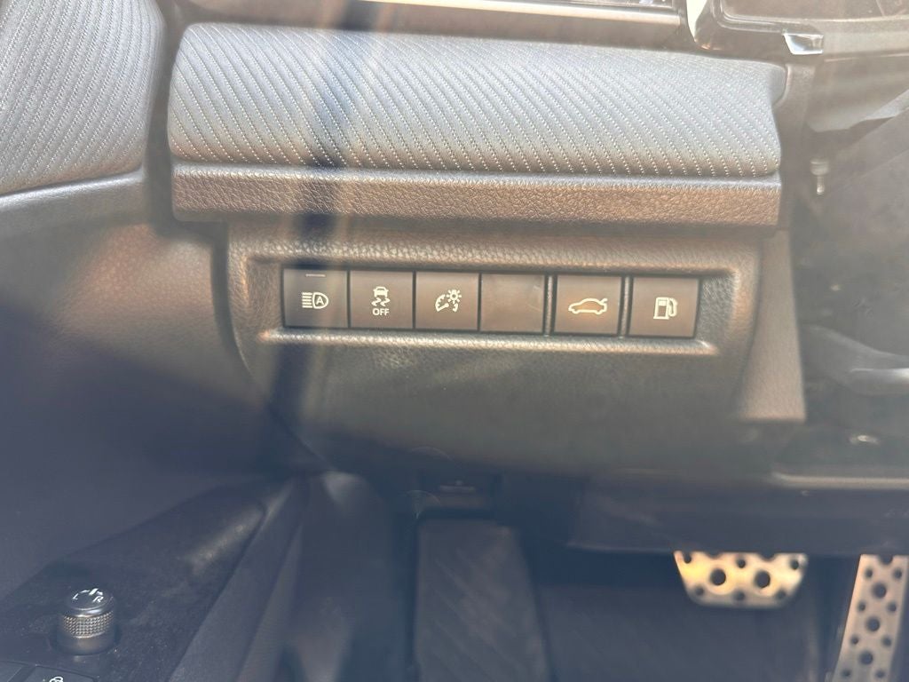 2025 Toyota Camry SE Hybrid