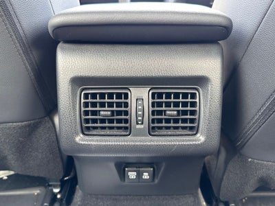 2025 Toyota Camry SE Hybrid