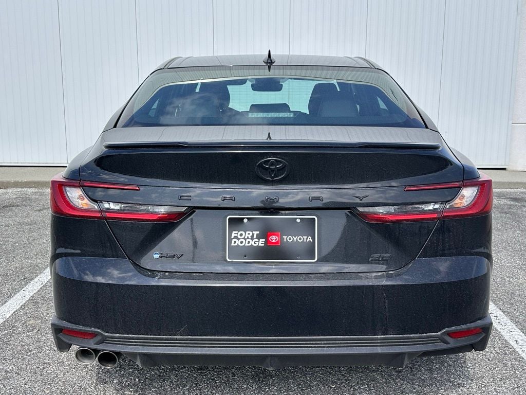 2025 Toyota Camry SE Hybrid