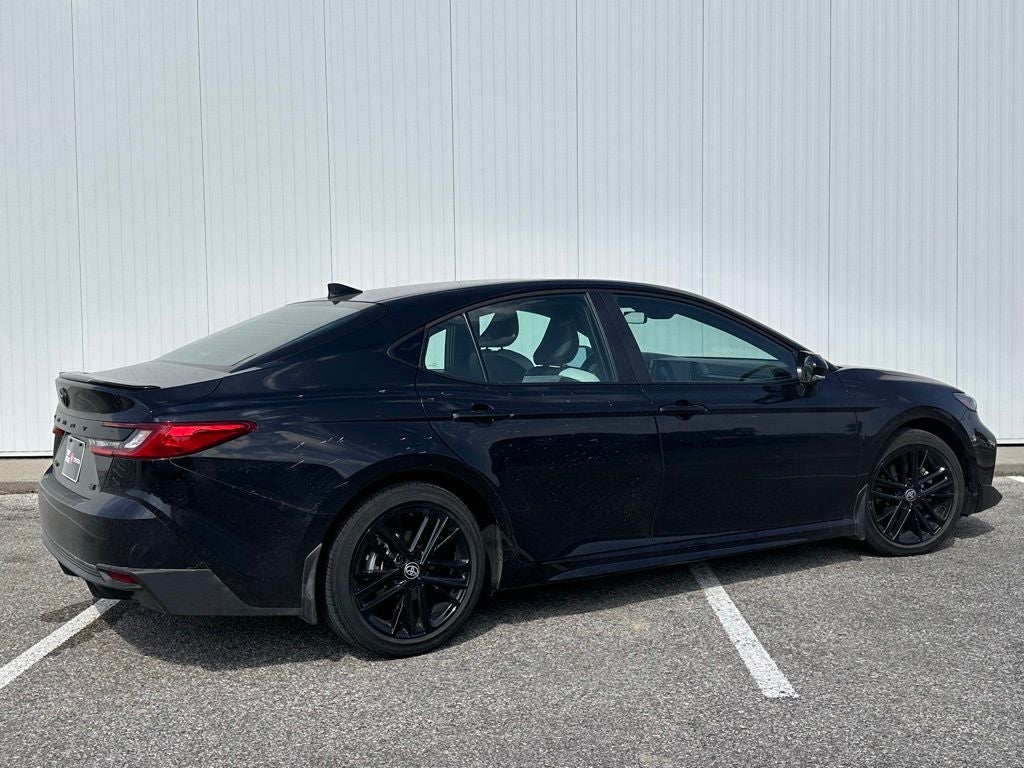 2025 Toyota Camry SE Hybrid
