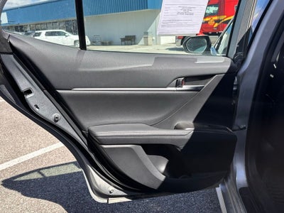 2023 Toyota Camry Hybrid XLE