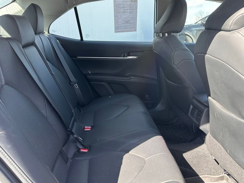 2023 Toyota Camry Hybrid XLE