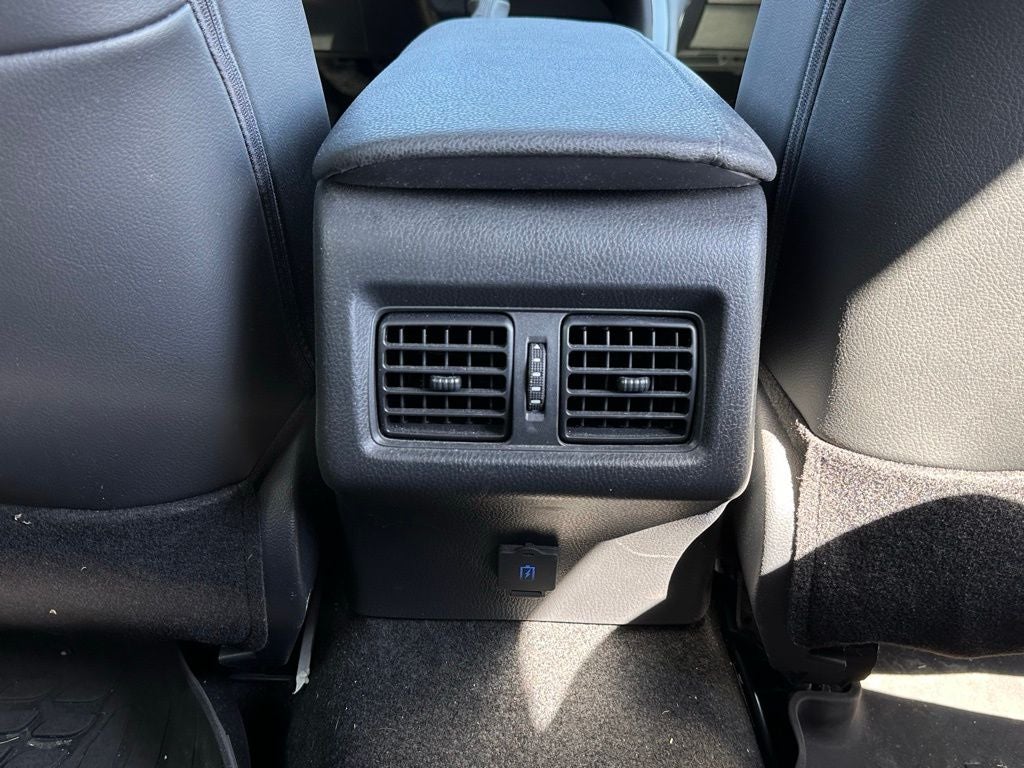 2023 Toyota Camry Hybrid XLE