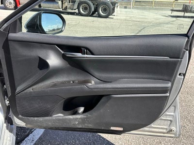 2023 Toyota Camry Hybrid XLE