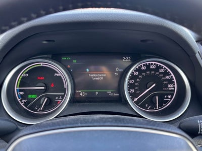 2023 Toyota Camry Hybrid XLE