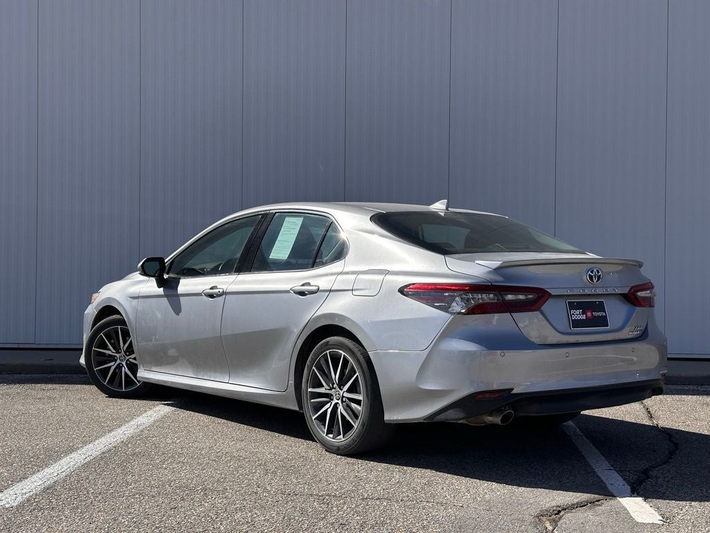 2023 Toyota Camry Hybrid XLE