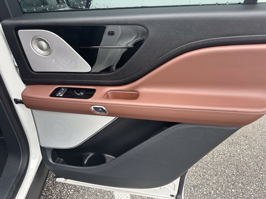 2027 Lincoln Aviator Reserve