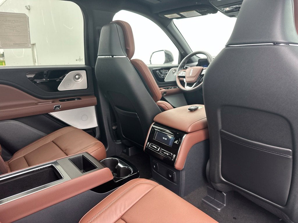2027 Lincoln Aviator Reserve
