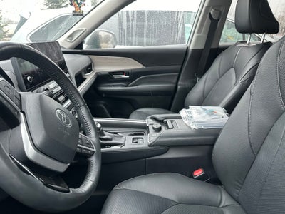 2024 Toyota Grand Highlander Platinum