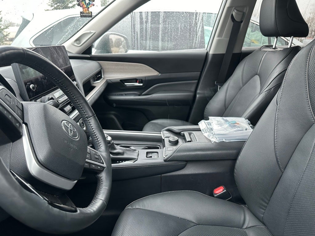 2024 Toyota Grand Highlander Platinum