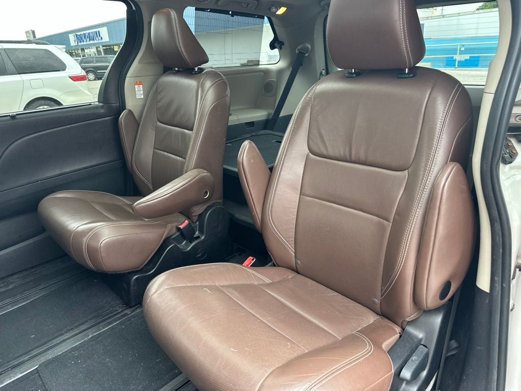 2015 Toyota Sienna Limited Premium 7 Passenger