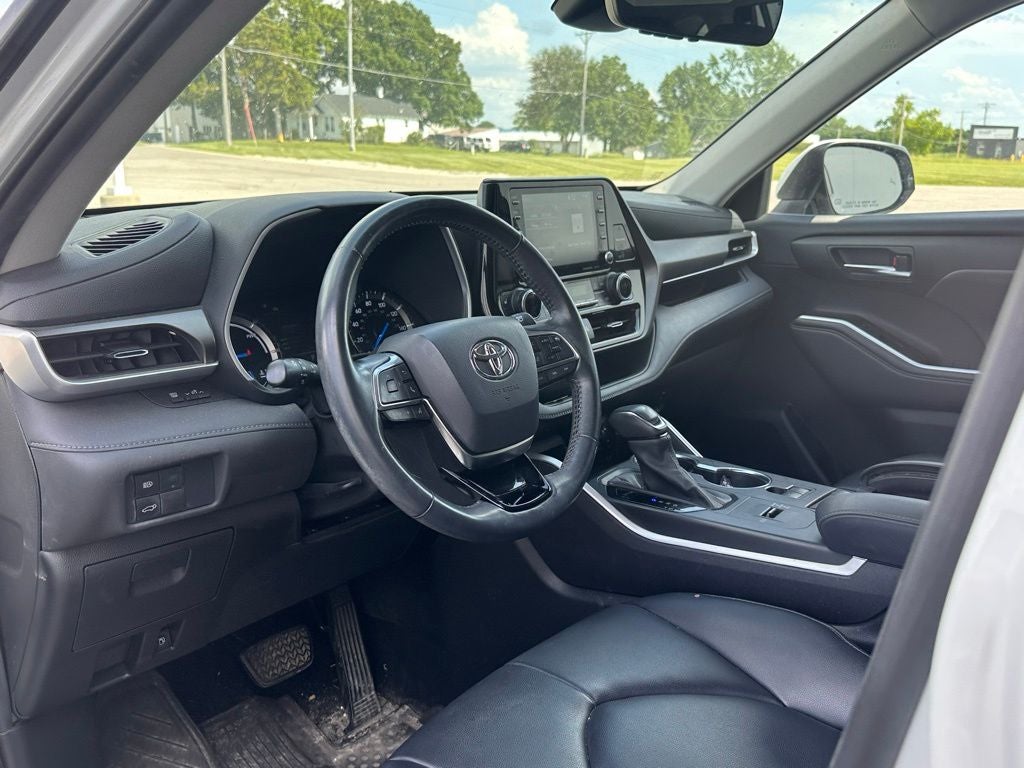 2021 Toyota Highlander Hybrid XLE