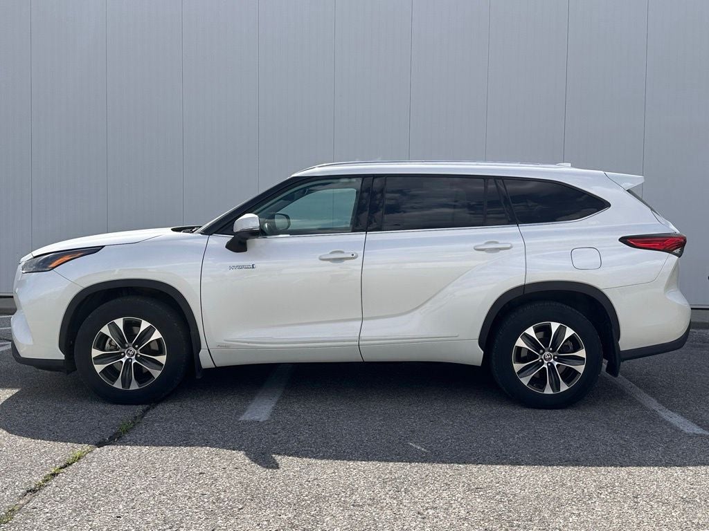 2021 Toyota Highlander Hybrid XLE