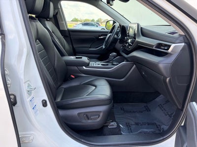 2021 Toyota Highlander Hybrid XLE