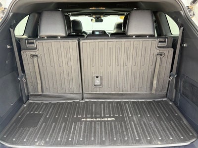 2022 Toyota Highlander XSE