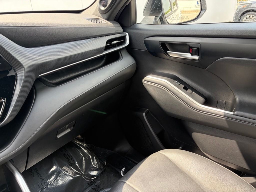 2022 Toyota Highlander XSE