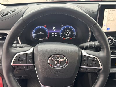 2023 Toyota Highlander Platinum