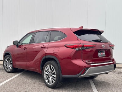 2023 Toyota Highlander Platinum