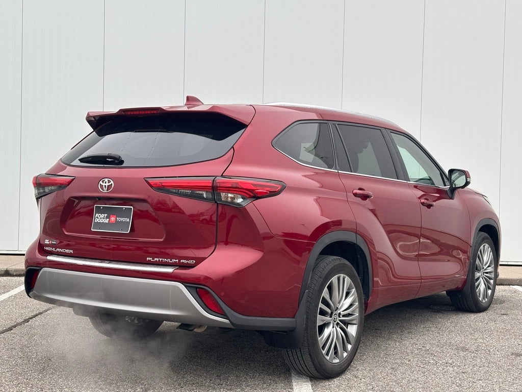 2023 Toyota Highlander Platinum