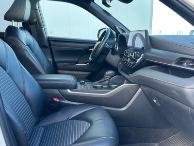 2023 Toyota Highlander XSE