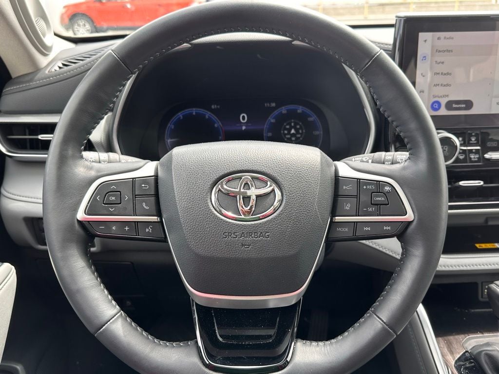 2024 Toyota Highlander Platinum